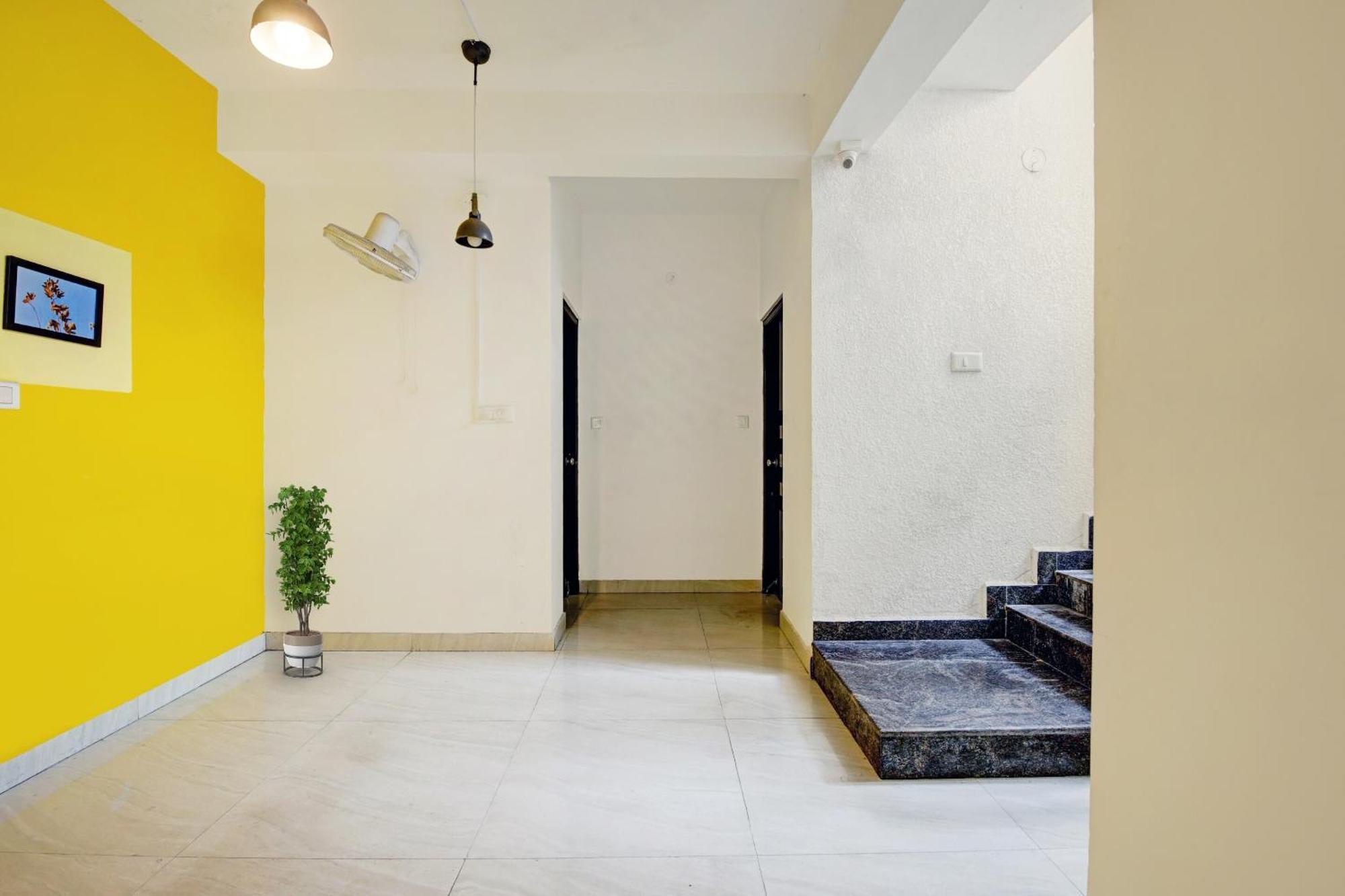 Super Hotel O Vsv Avenue Hennur Near Sri Amruth Chithra Mandira 班加罗尔 外观 照片