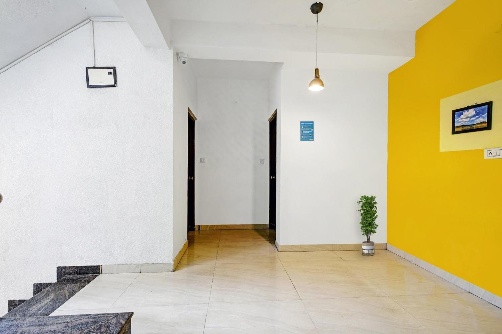 Super Hotel O Vsv Avenue Hennur Near Sri Amruth Chithra Mandira 班加罗尔 外观 照片